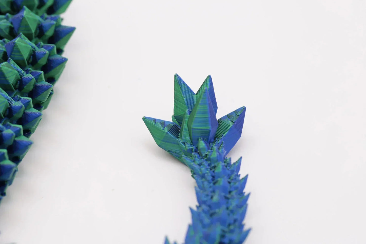 Viraler beweglicher 3D Gedruckter Kristalldrache - 39 cm Fidget Toy - Schreibtischspielzeug - Perfekte Geschenkidee - TobiCrafts3D