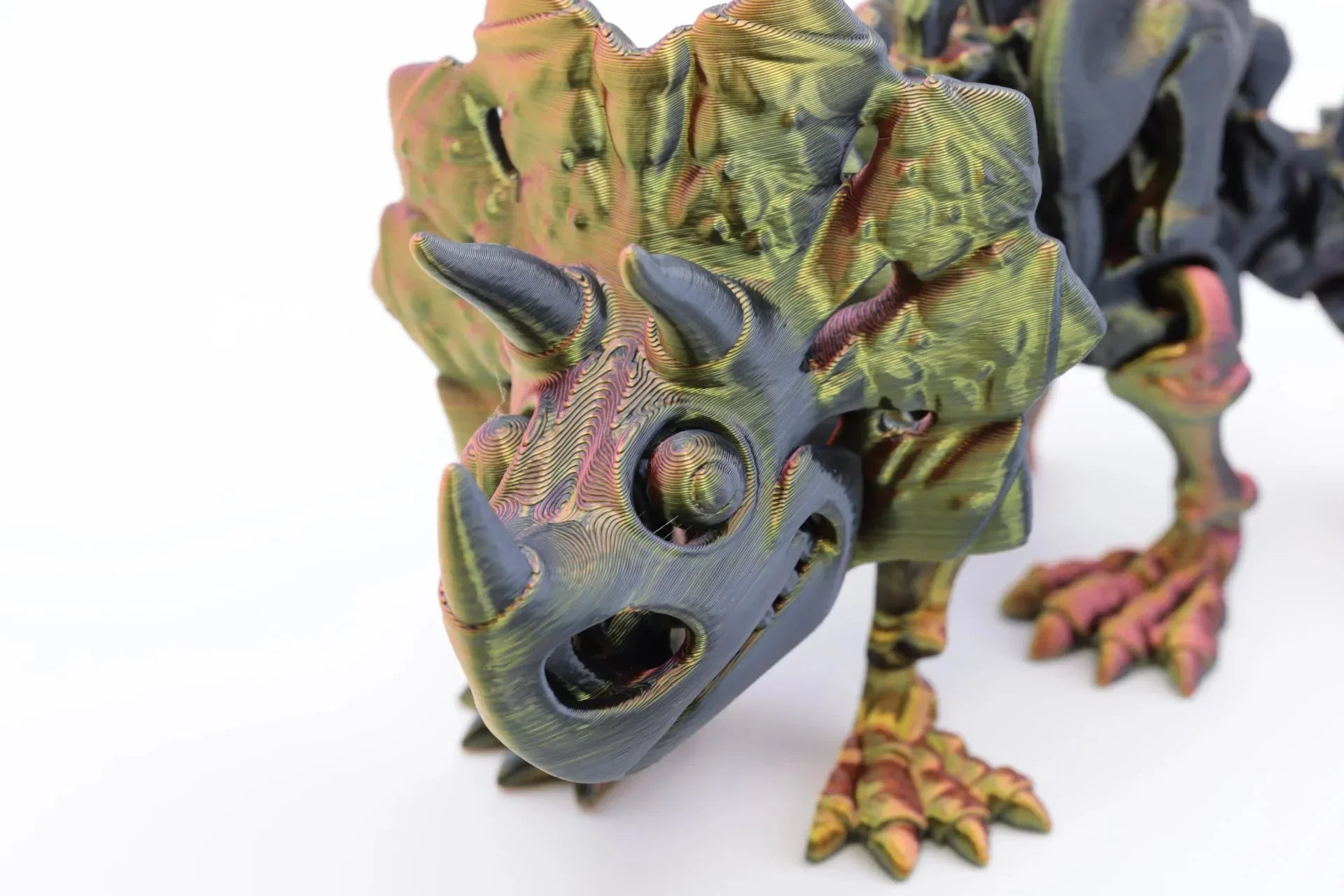 Einzigartiger 3D-gedruckter Triceratops von – Perfektes Geschenk und Fidget Toy für alle Altersgruppen – Farbwechselnder Dinosaurier - TobiCrafts3D