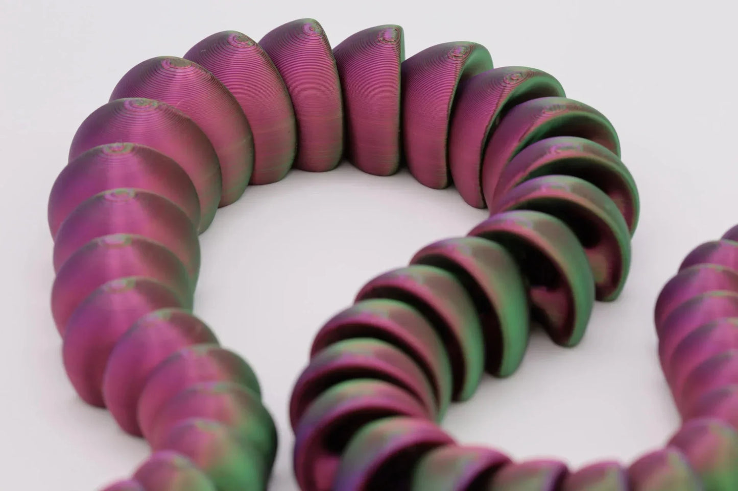 Flexible Schlange Fidget Toy – Handgefertigte, farbwechselnde Schlange für Deko, Spiel und Sammlung - TobiCrafts3D