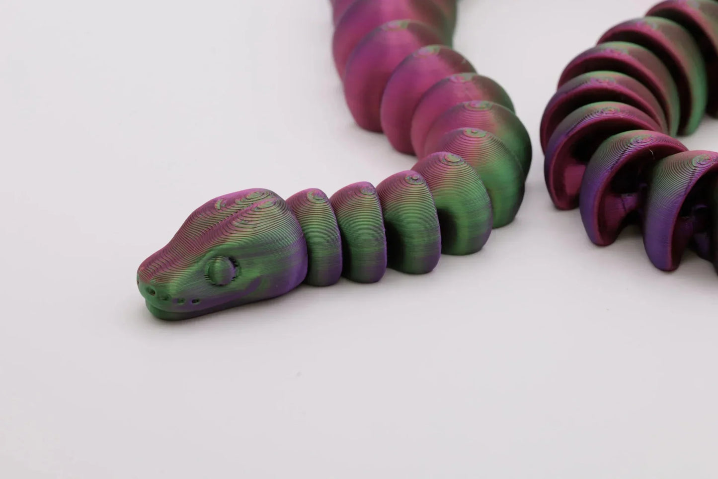 Flexible Schlange Fidget Toy – Handgefertigte, farbwechselnde Schlange für Deko, Spiel und Sammlung - TobiCrafts3D